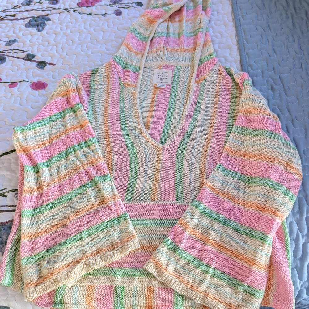Billabong Pink and Green V-Neck Sweater with Retro Stripes